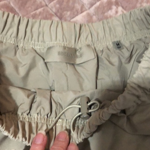 Essentials shorts - Picture 3 of 6